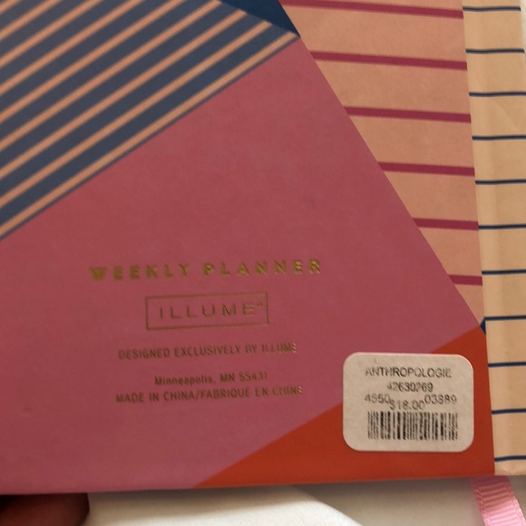 Anthropologie undated Weekly Planner - Picture 3 of 3